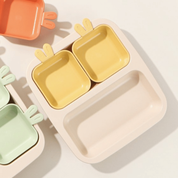 Khay ăn trẻ em cao cấp 3 ngăn hiệu Nestique Series Rabbit N-12-1