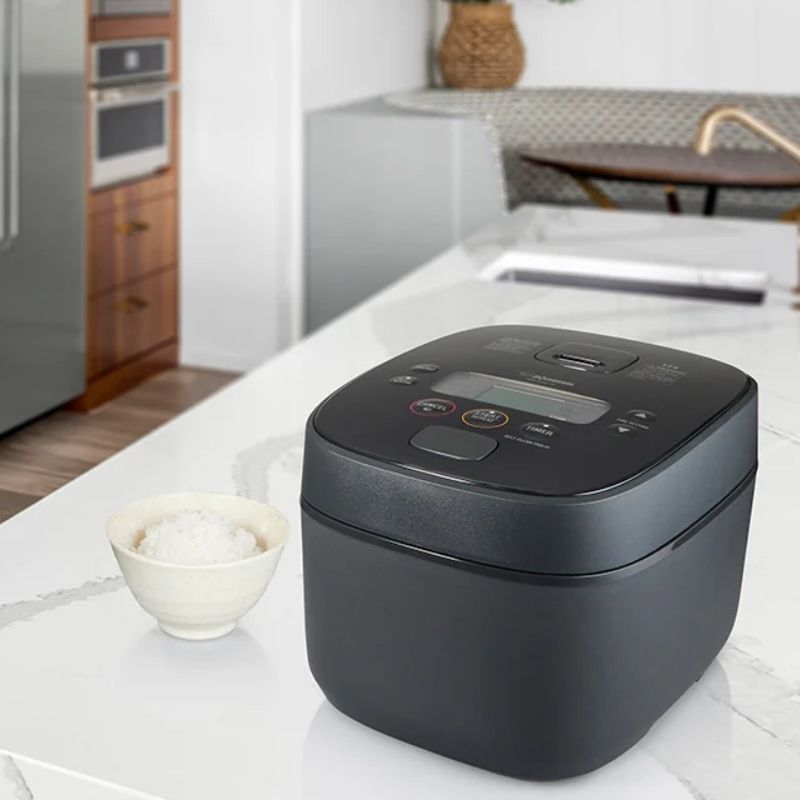 Nồi cơm điện tử cao tần 4 trong 1 Zojirushi NW-QAQ18 [1.8L]